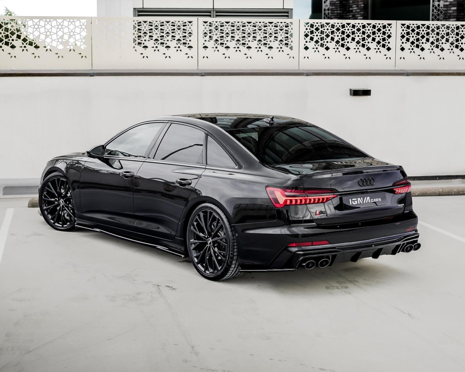Audi A6 Sedan 55 TFSI V6 3.0 | LUCHT | B&O 3D | SOFT | HUD, Auto's, Audi, Automaat, 15 km/l, 2995 cc, 2000 kg
