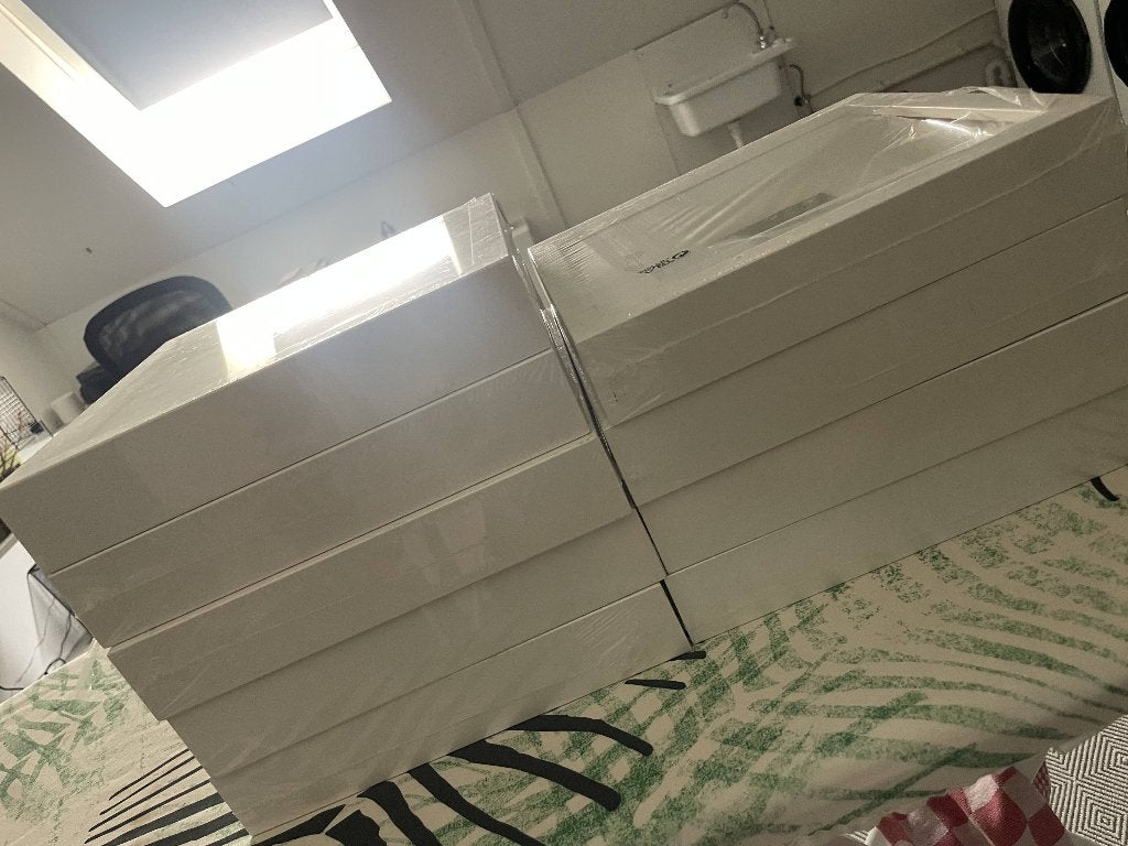 NIEUW: IKEA Ribba fotolijst (9 stuks) 23x33cm, Ophalen, Nieuw, Standaard fotolijst, Hangend