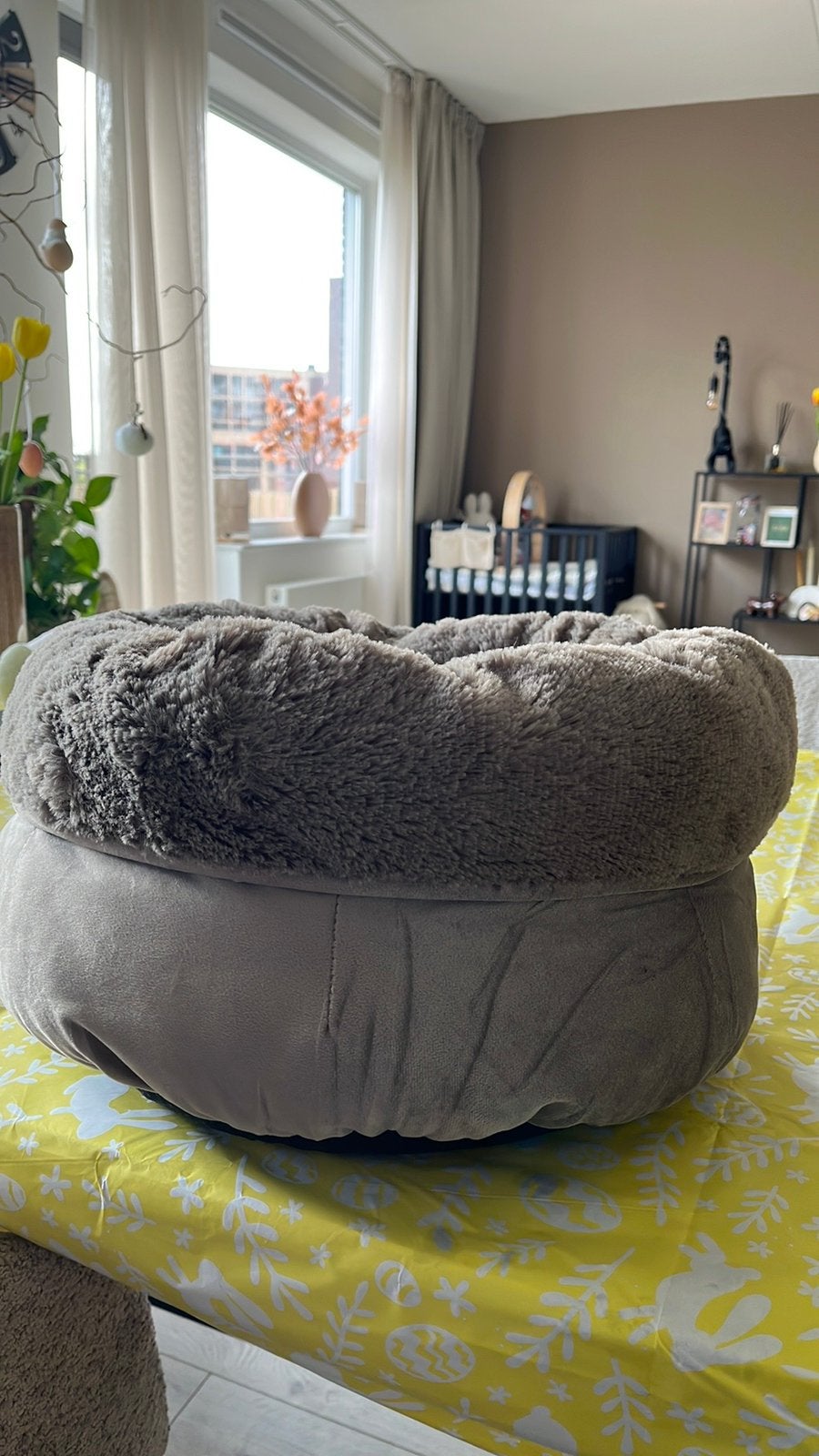 Leuke beige grijze dieren mand, Dieren en Toebehoren, Ophalen of Verzenden, Zo goed als nieuw