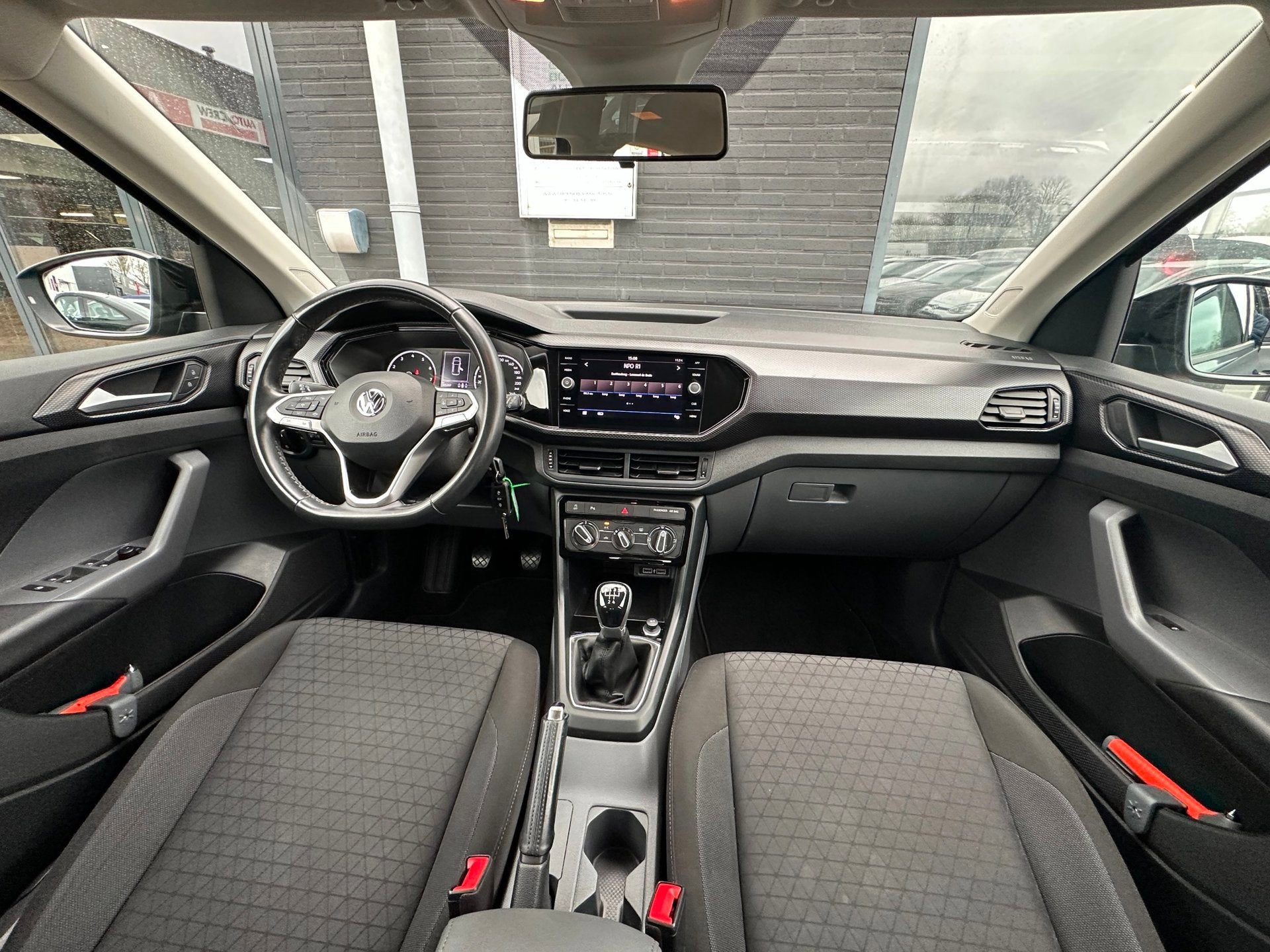 Volkswagen T-Cross 1.0 TSI Life/1STE EIG/CAMERA/Appel Carpla, Voorwielaandrijving, Euro 6, 95 pk, 620 kg