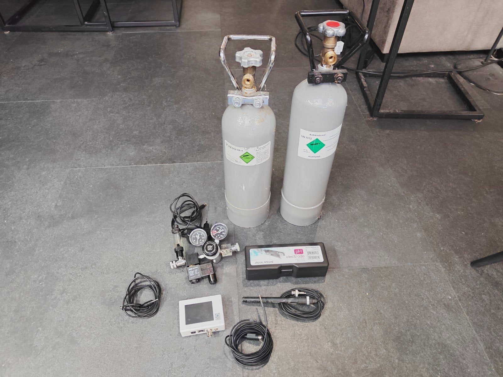 CO2 Dual Stage Regulator met geïntegreerd solenoïde, Dieren en Toebehoren, Ophalen, Zo goed als nieuw, CO₂-systeem, JBL