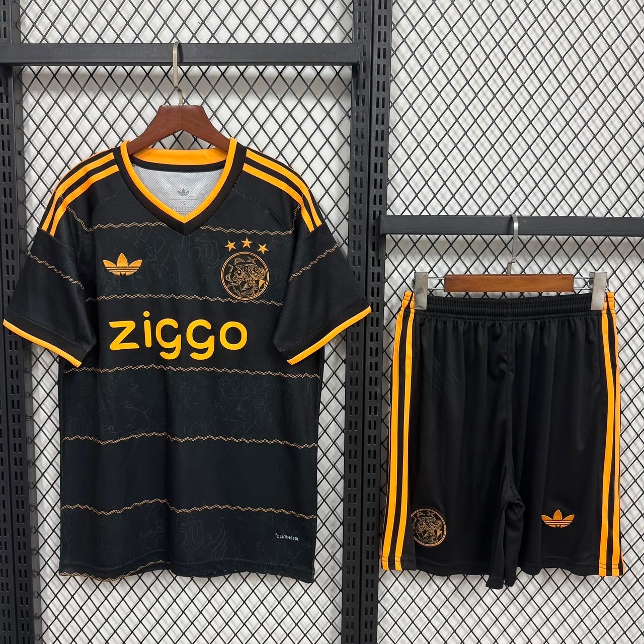 Ajax Tenue Set Bedrukking & Verzending Inbegrepen Alle Maten, Sport en Fitness, Voetbal, Maat XS of kleiner, Ophalen of Verzenden