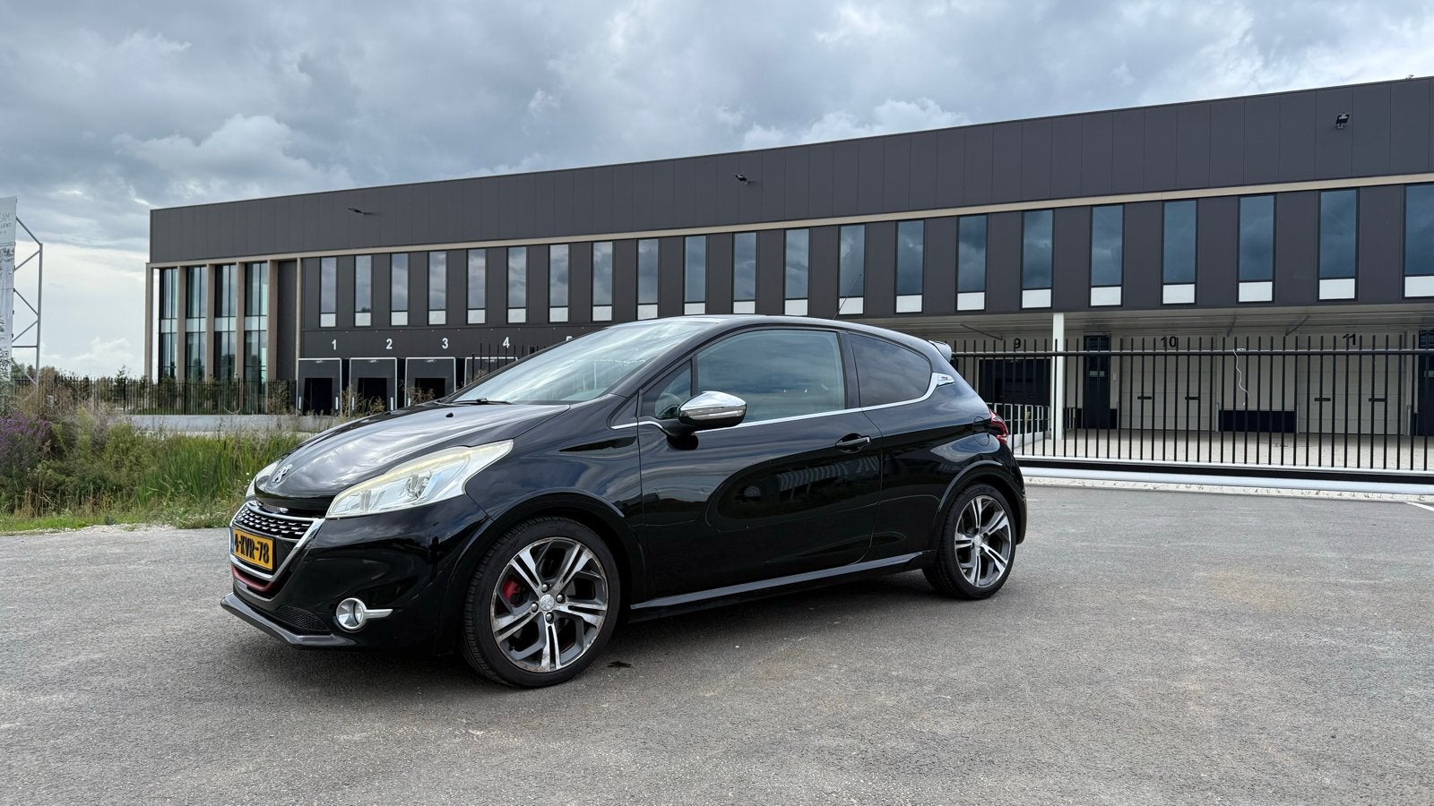 Peugeot 208 GTI, Voorwielaandrijving, Leder en Stof, Zwart, Origineel Nederlands