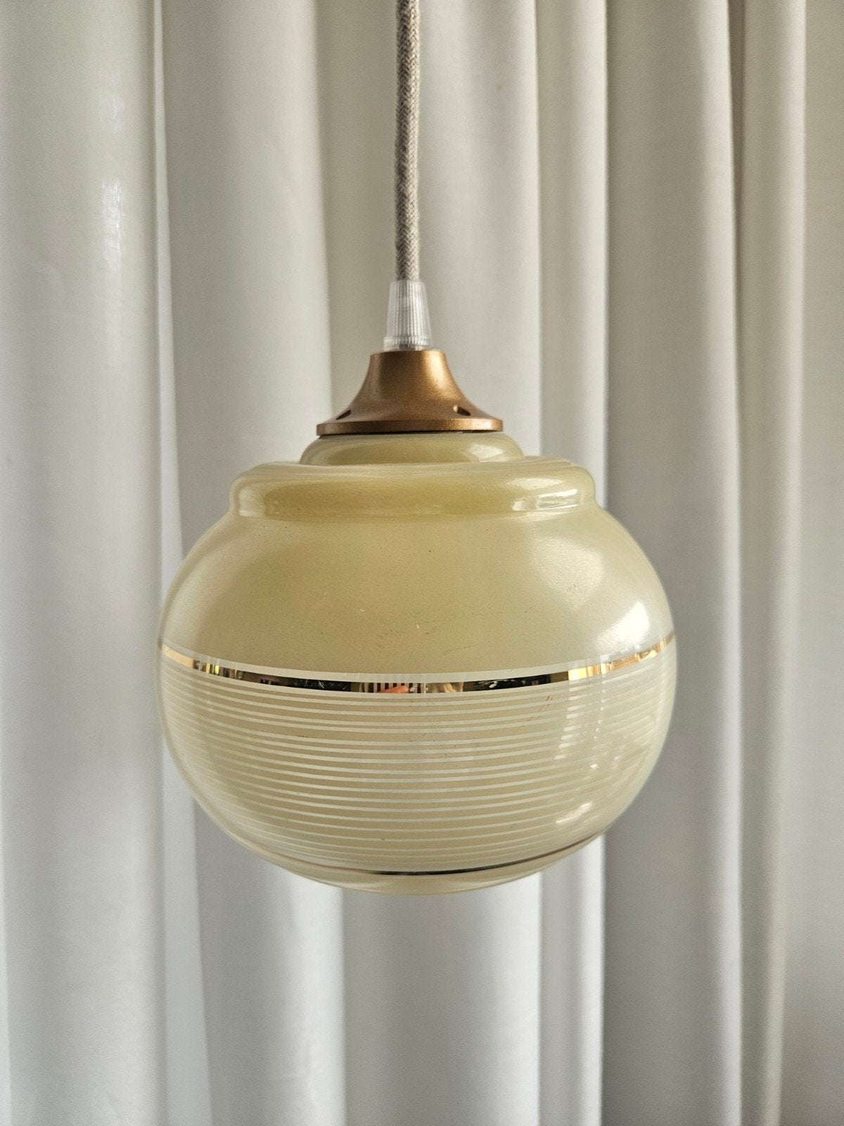 Vintage beige/goud mushroom hanglamp antiek nostalgisch, Ophalen of Verzenden, Zo goed als nieuw, Glas, Minder dan 50 cm