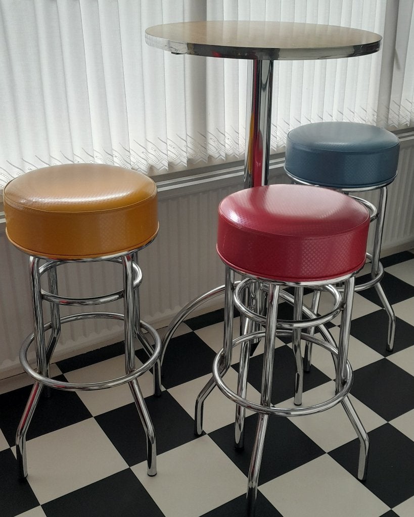 Fifties style barsetje met 3 barkrukken en bartafel, Ophalen, Gebruikt, 90 cm of meer