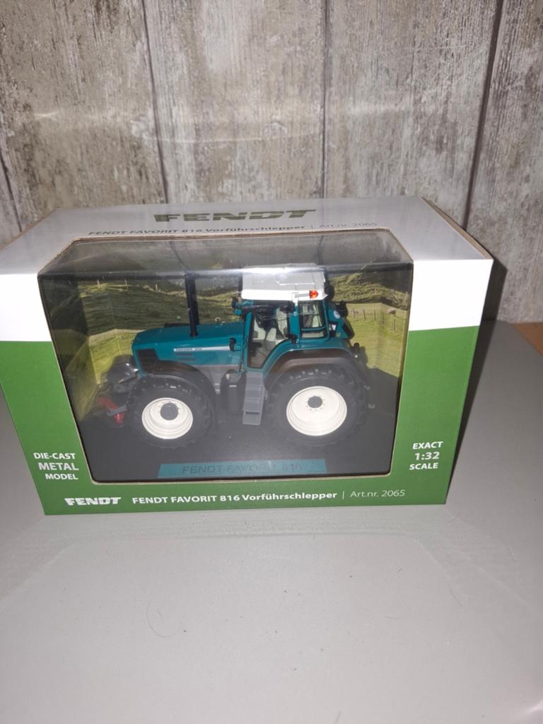 Fendt 816 Vorführschlepper - Petrol Groen - Nieuwstaat, Hobby en Vrije tijd, Ophalen, Zo goed als nieuw, Tractor of Landbouw, Overige merken