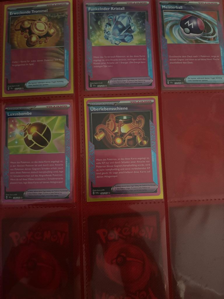 Grote collectie Pokémon kaarten in map - GX, EX, V, VMAX, Ophalen of Verzenden, Gebruikt, Meerdere kaarten, Foil