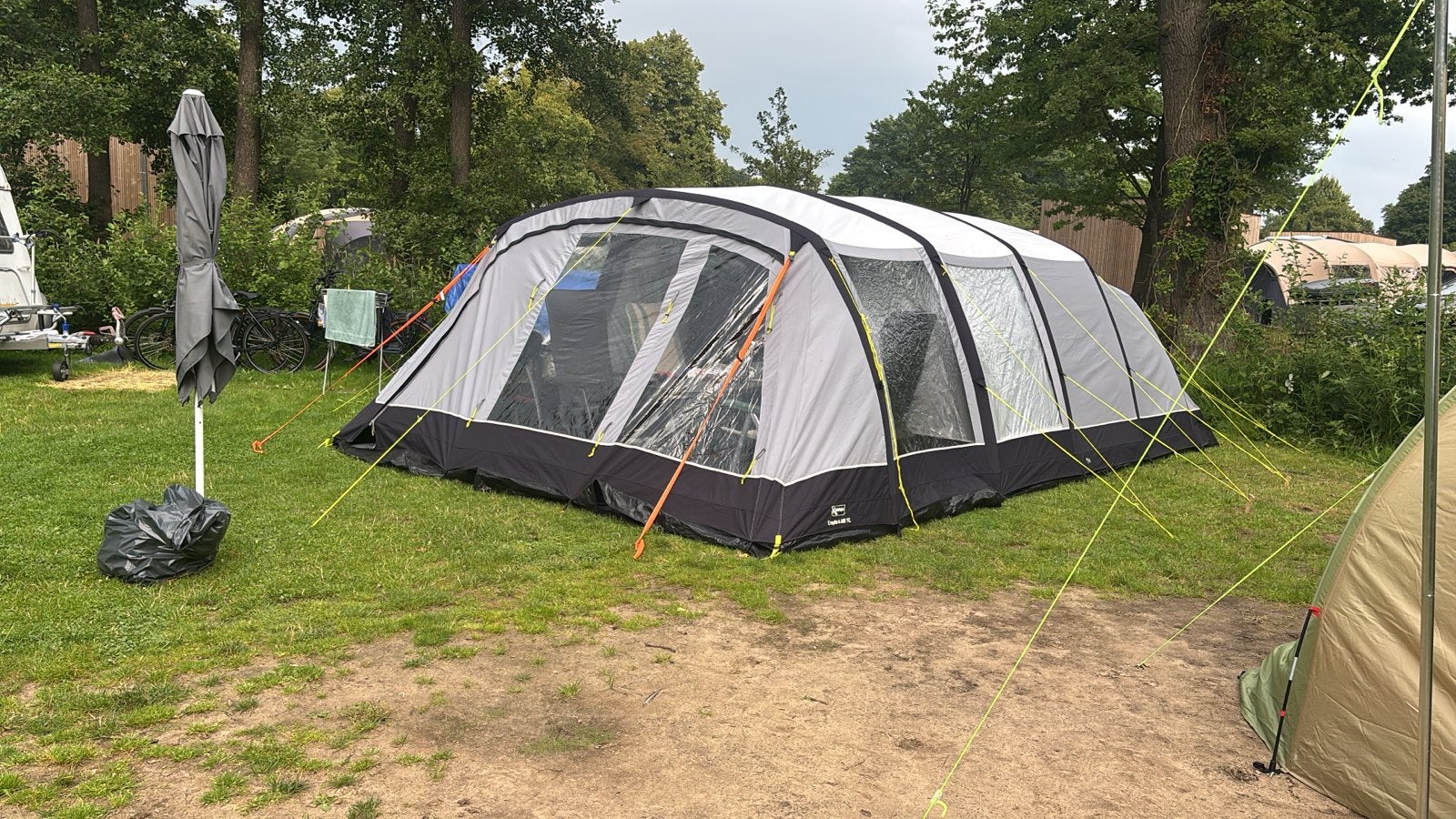 Kampa Croyde Air 6 TC Opblaasbare Tent (2024), Ophalen, Zo goed als nieuw, Tot en met 6