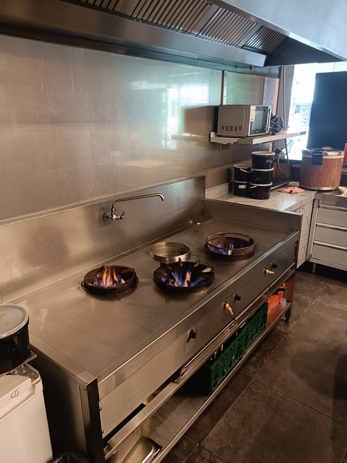 Professionele RVS Wokbrander met 3 pitten, Ophalen, Gebruikt, Fornuis, Frituur en Grillen