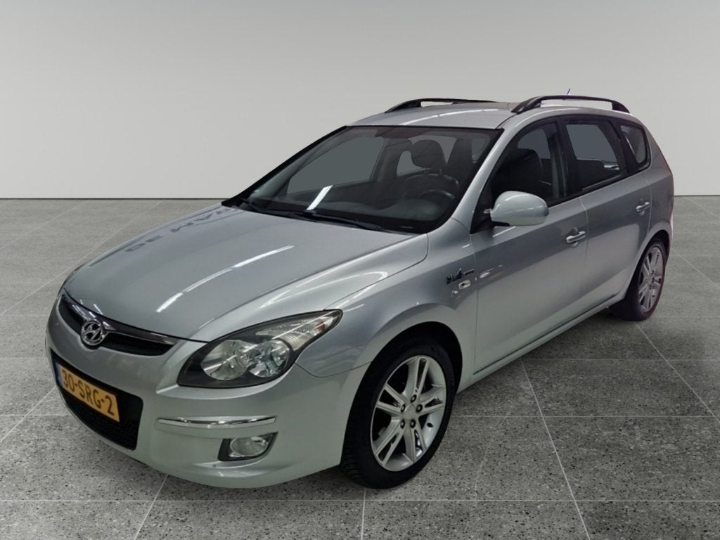 Hyundai i30 CW 1.6i Blue Dynamic Zeer nette auto, 127 pk, Gebruikt, 1591 cc, Handgeschakeld