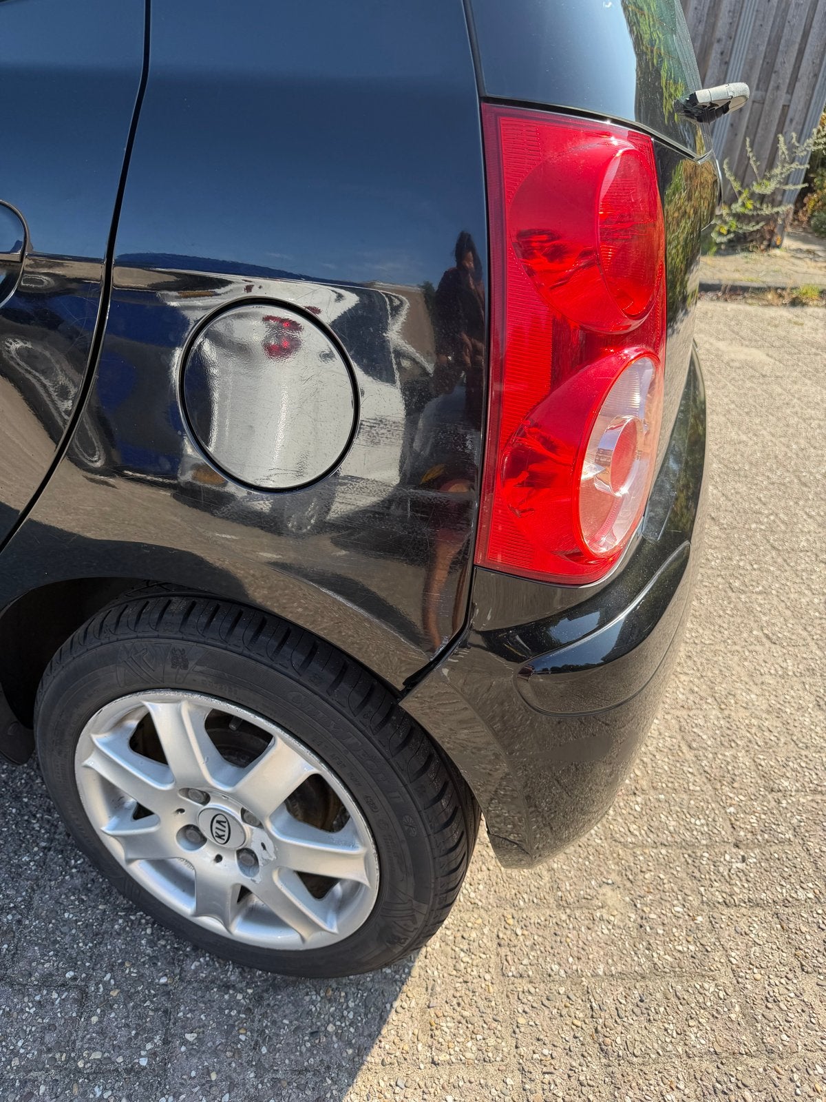 Kia Picanto 1.1 48KW 2008 Zwart, 836 kg, 4 cilinders, 400 kg, Zwart