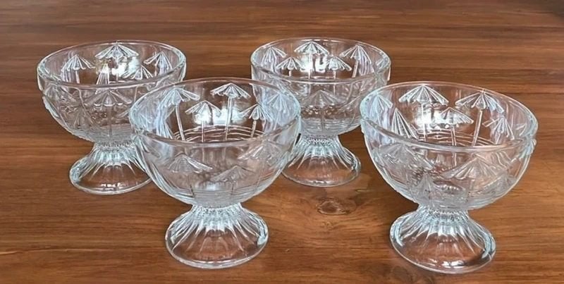 4 Sklo Union Parasols ijscoupes, Ophalen of Verzenden, Kom(men), Overige stijlen, Glas
