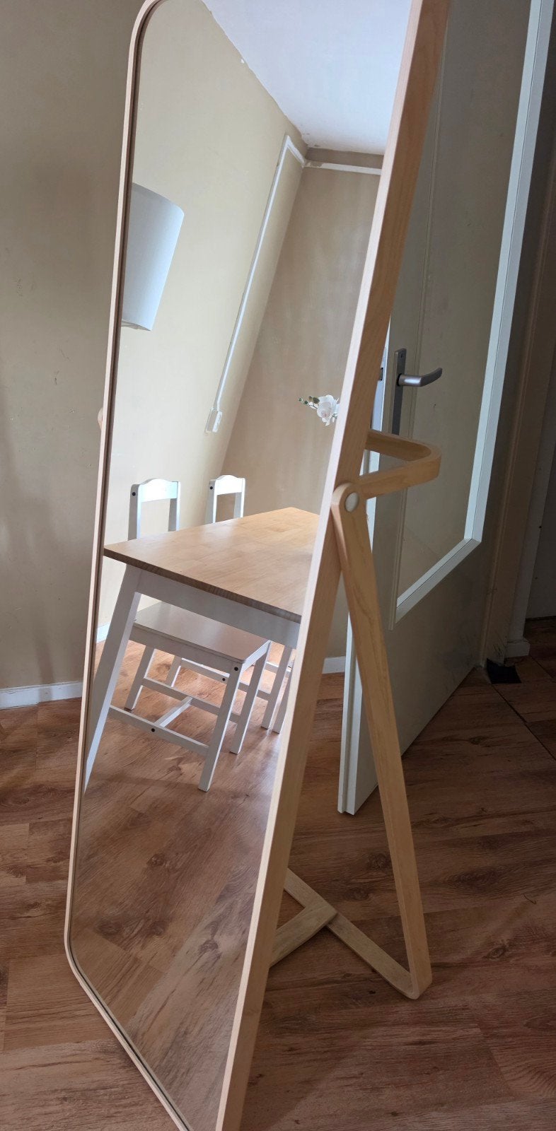 IKEA IKORNNES staande spiegel – hout, Ophalen, Zo goed als nieuw, 150 tot 200 cm, Rechthoekig