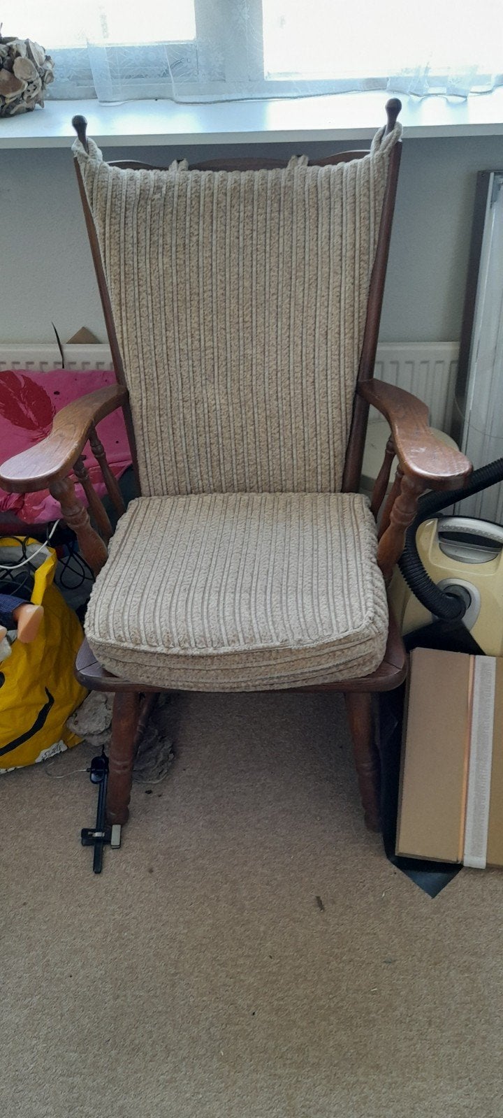 te koop eiken stoel...., Ophalen