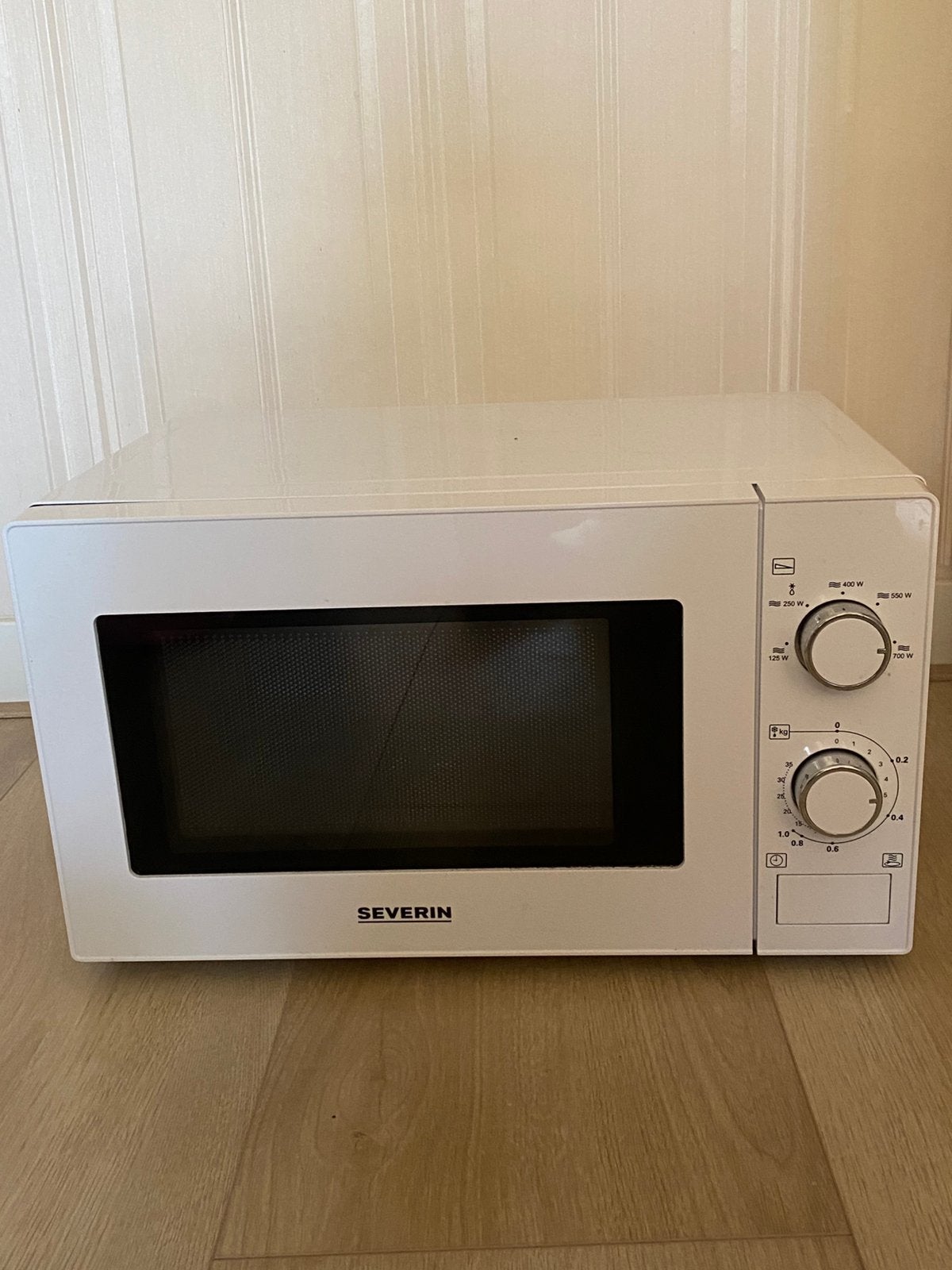 Severin MW 7770 - Magnetron - 20 liter - Wit, Witgoed en Apparatuur, Magnetrons, Ophalen, Zo goed als nieuw