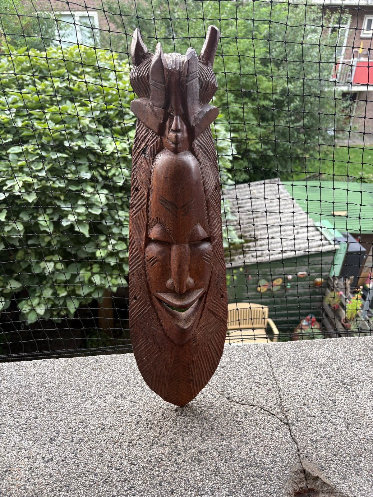 Houten Afrikaans Masker - Handgesneden Wanddecoratie, Antiek en Kunst, Overige onderwerpen, Handgemaakt, Hout, Bruin