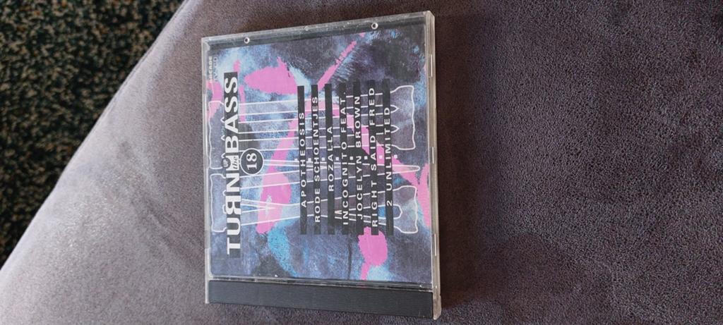 Turn Up The Bass 18 CD - Dance Populair, Cd's en Dvd's, Ophalen of Verzenden, Gebruikt, Dance Populair