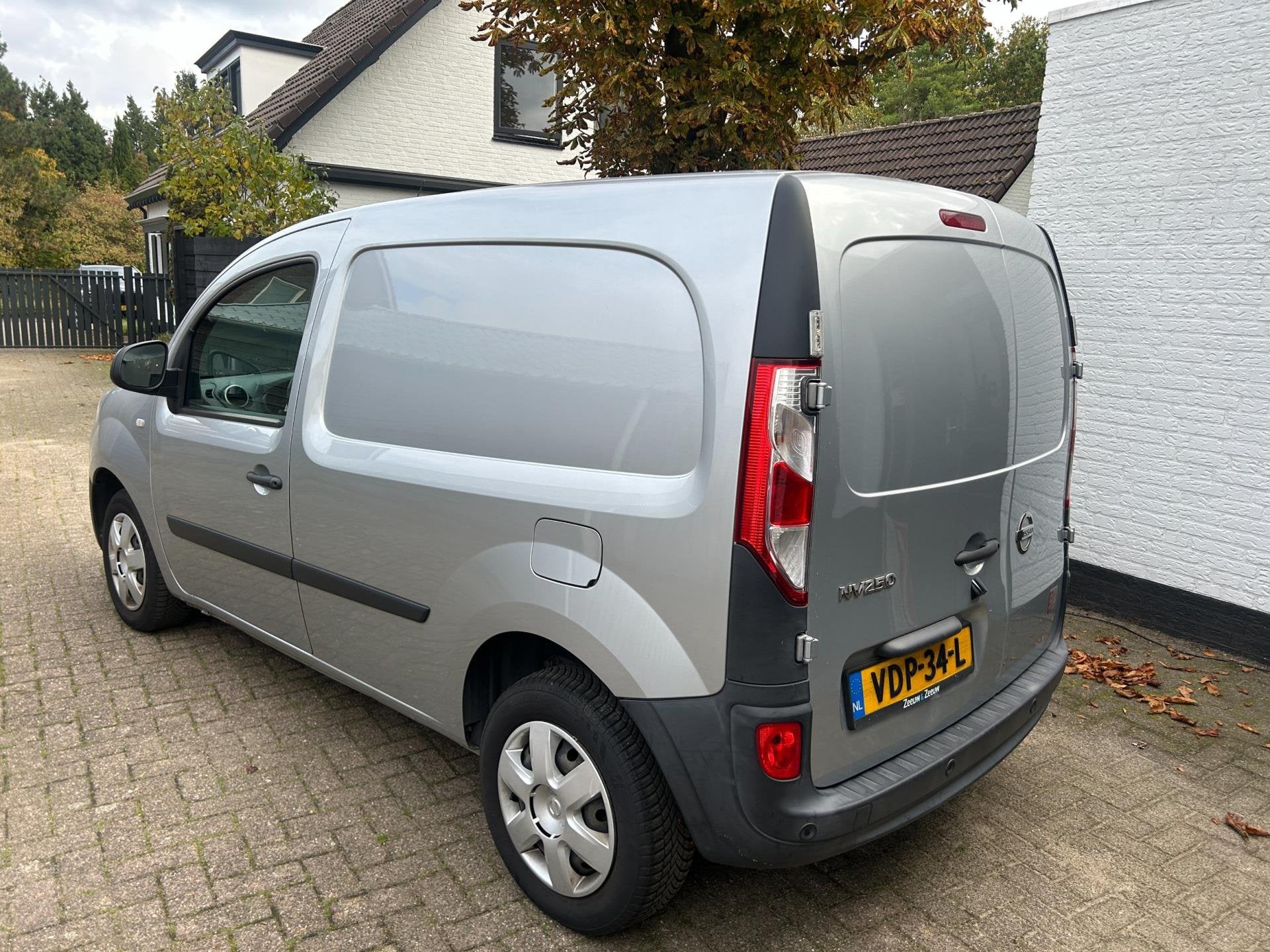 Nissan NV250 1.5 dCi 95 L1H1 Acenta, MARGE, Navi, Camera EUR, Voorwielaandrijving, Dealer onderhouden, Stof, Gebruikt