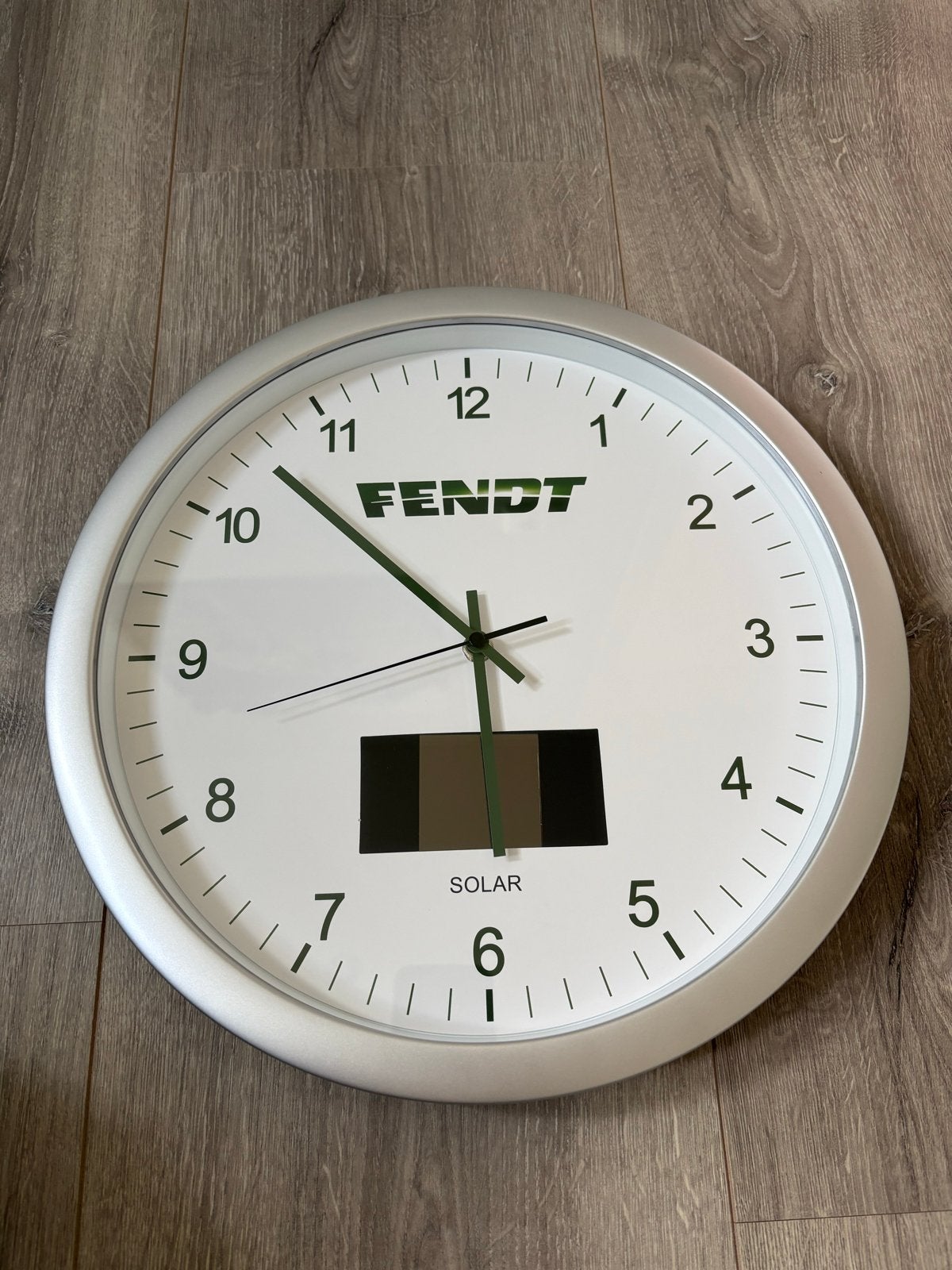 Fendt Wandklok Solar | Nieuw in doos, Wandklok, Wit, Analoog, Werkt op batterijen