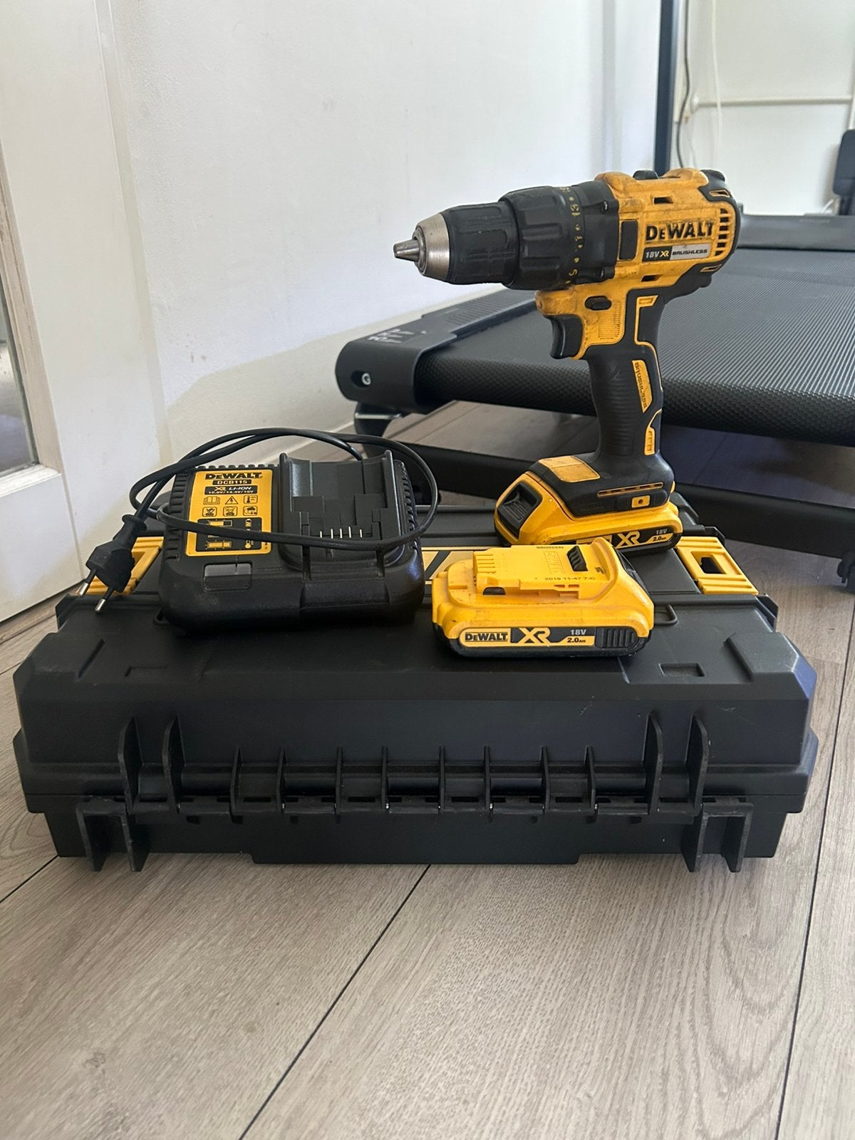 Dewalt Accu Boormachine DCD777 18V Brushless 2 accu’s, Ophalen of Verzenden, Gebruikt, Boormachine
