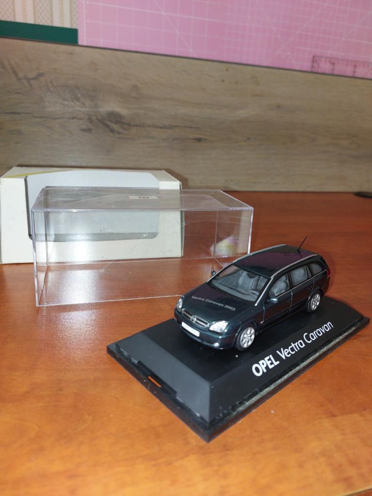 OPEL VECTRA CARAVAN V6 3.2, Hobby en Vrije tijd, Modelauto's | 1:43, Ophalen of Verzenden