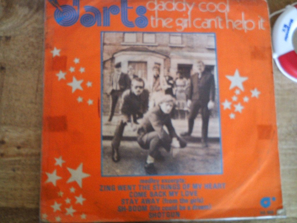 darts - daddy cool // the girl can't help it 5jul, 7 inch, Ophalen of Verzenden, Zo goed als nieuw, Pop