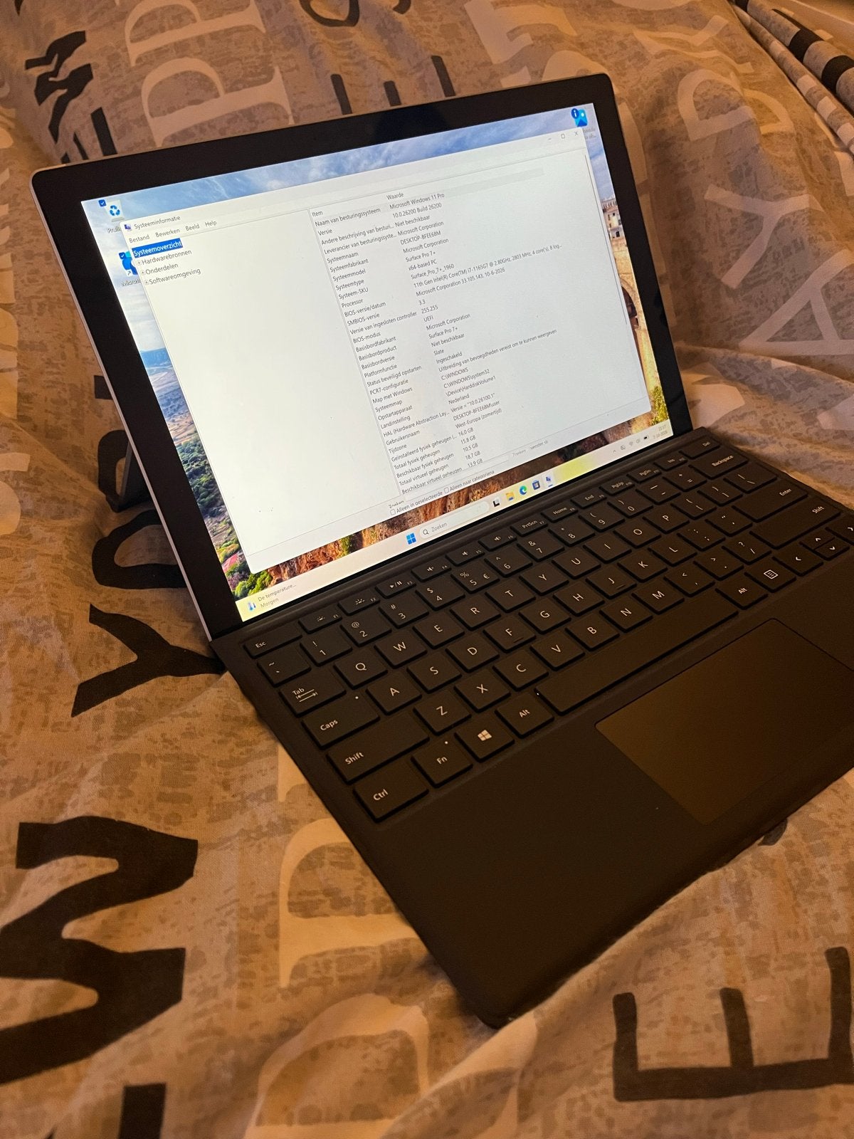 Surface Pro 7+ i5 11th Gen, 16GB RAM, 256GB SSD + 2 Type Cov, 12 inch, Ophalen of Verzenden, Zo goed als nieuw, Wi-Fi