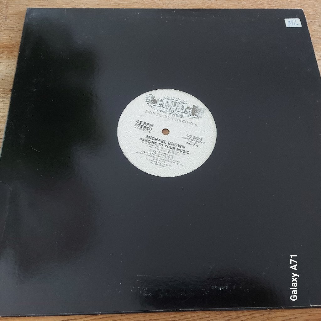 12 inch Maxisingel Michael Brown - Dancing To Your Music, Gebruikt, Disco, 12 inch, Beschermende buitenhoes