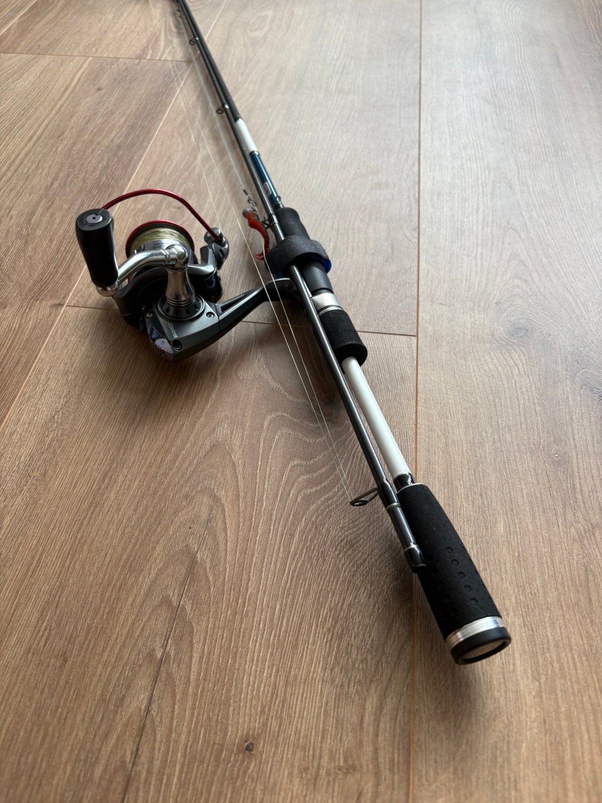 Vishengel spinhengel savage gear 5-12Gram, Watersport en Boten, Hengelsport | Roofvissen, Zo goed als nieuw, Complete set, Ophalen of Verzenden