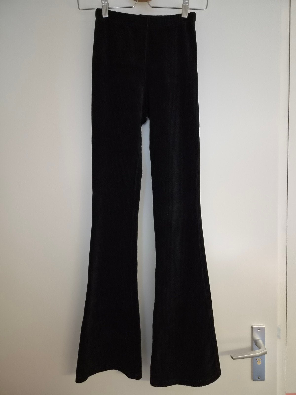 Ambika Zwarte Corduroy Flare Broek Maat S, Zwart, Ophalen of Verzenden, Zo goed als nieuw, Maat 36 (S)