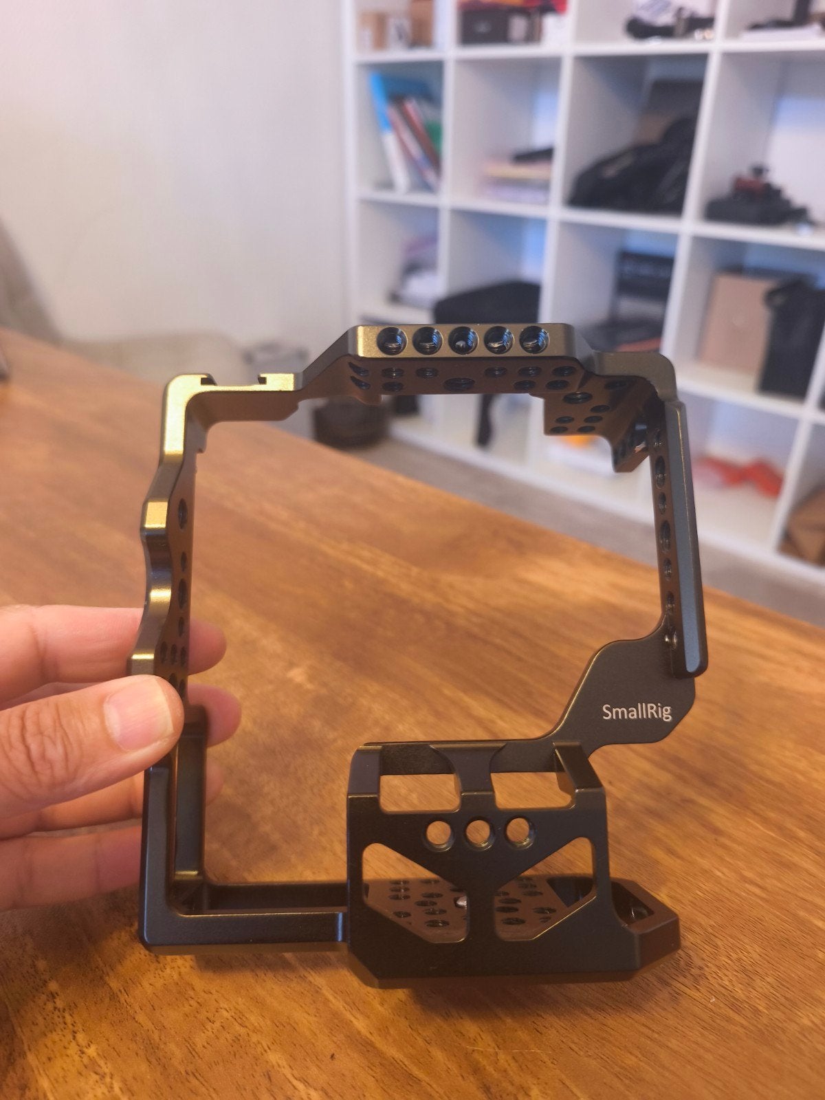 SmallRig Camera Cage voor Sony A7 iv, SmallRig, Camera rig/cage, Ophalen of Verzenden, Zo goed als nieuw