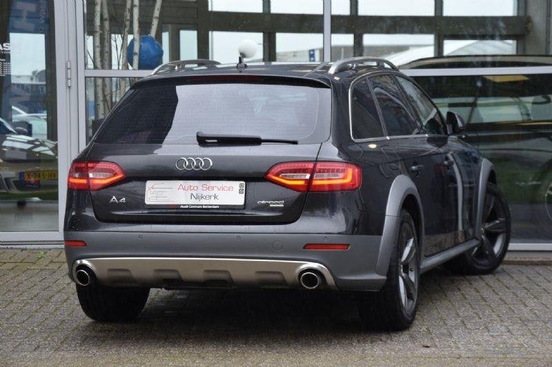 Audi A4 Allroad Quattro 3.0 TDI Automaat Leder Trekhaak Navi, Auto's, Audi, Automaat, Euro 5, Gebruikt, Zwart