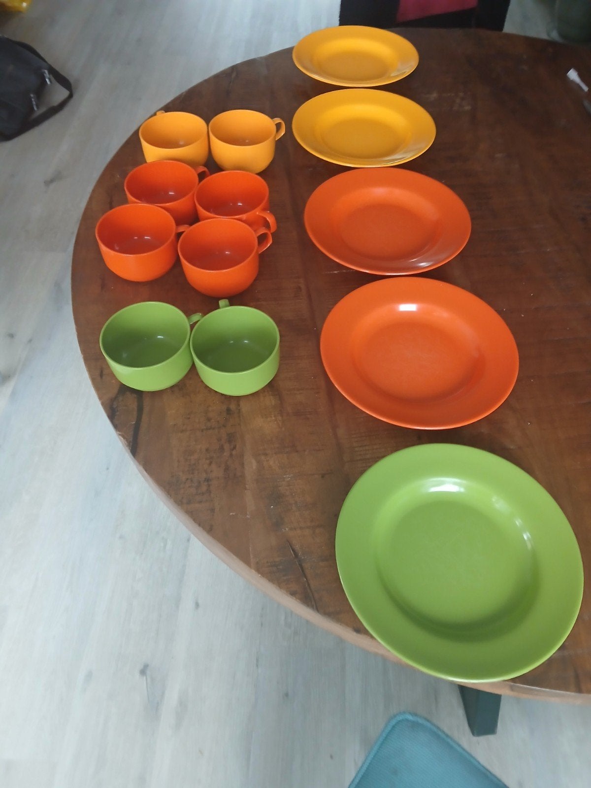 Vintage Mepal servies: borden en soepkommen in vrolijke kleu, Ophalen