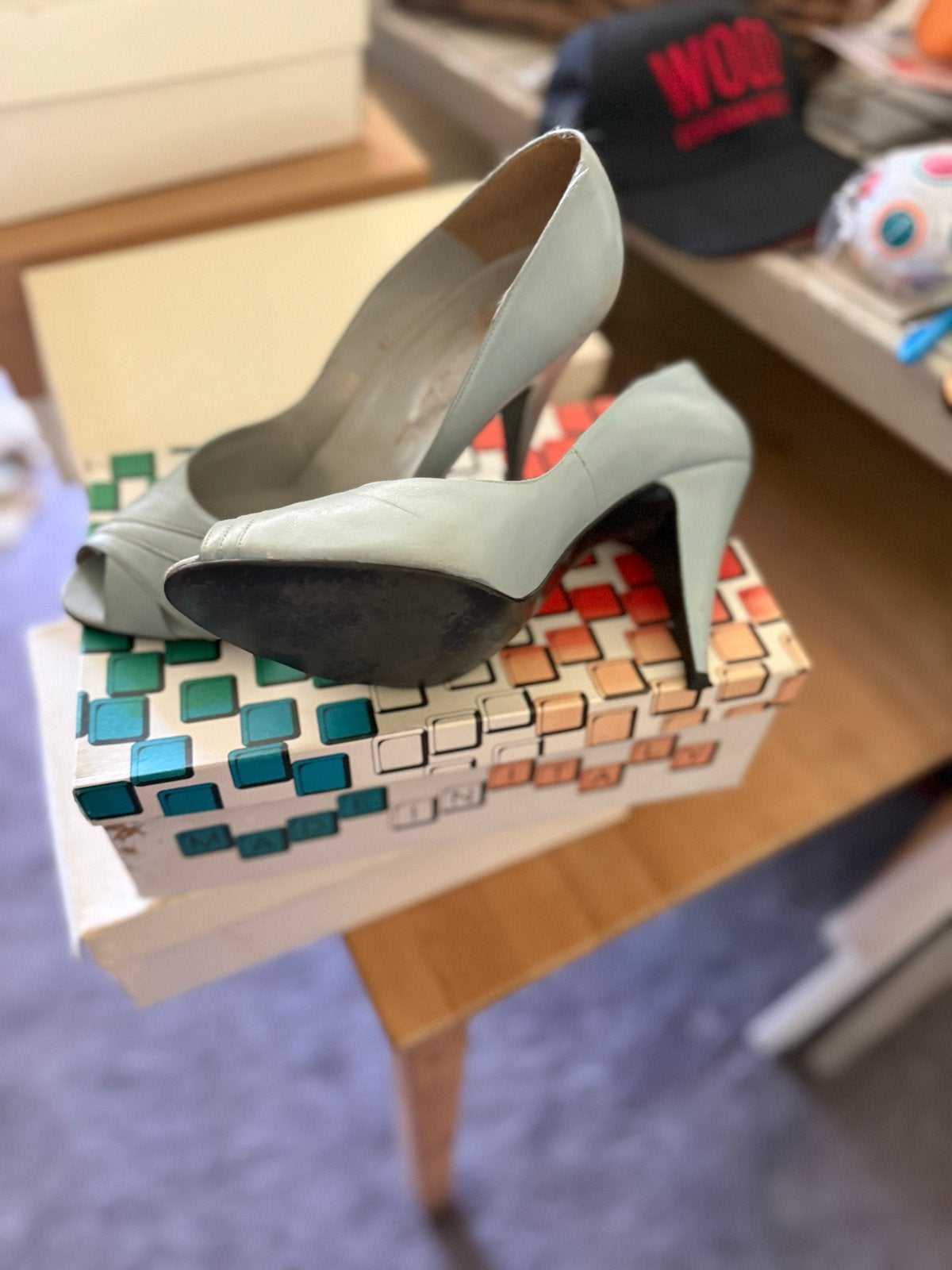 Vintage lichtblauwe peep-toe pumps met hoge hak, maat 39, Ophalen of Verzenden, Gedragen, Blauw, Pumps
