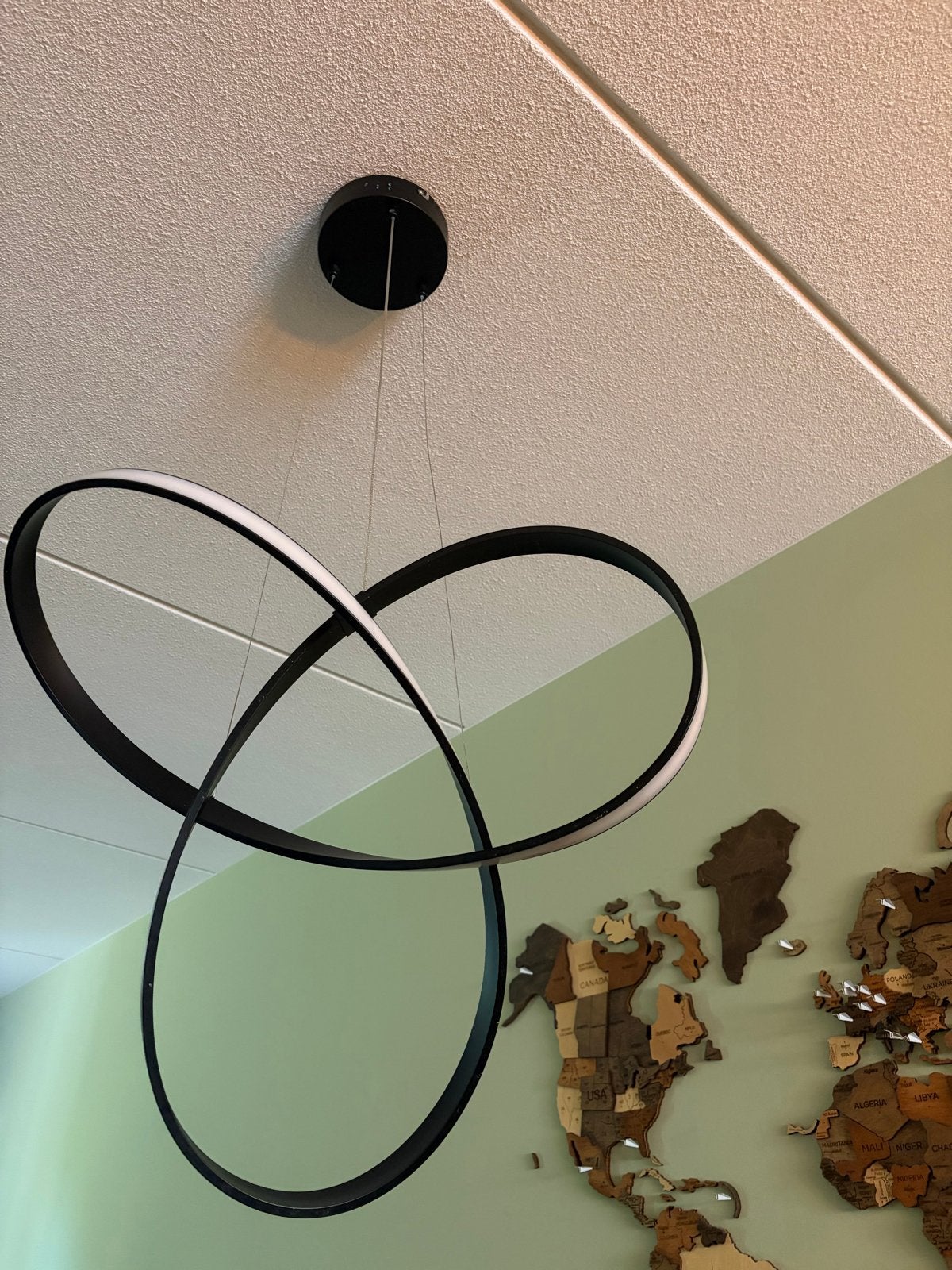 Moderne LED Hanglamp - Uniek Design, Ophalen, Zo goed als nieuw, Metaal, Overige fittingen