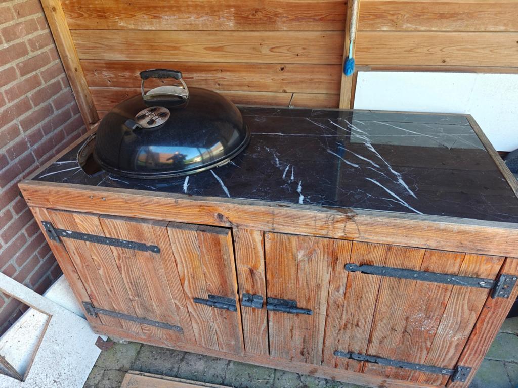 Buitenkeuken met ingebouwde Weber GBS 57 BBQ, Ophalen, Gebruikt, Weber