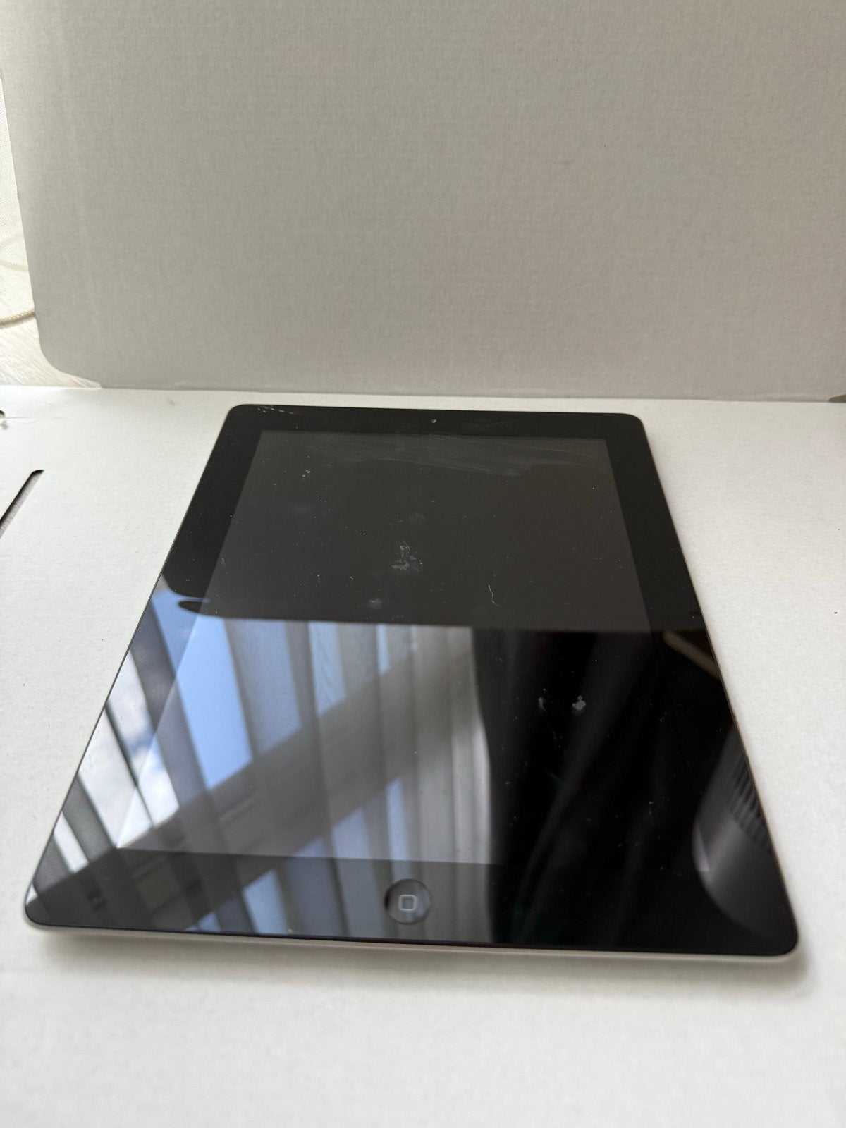 Oude iPad voor onderdelen of reparatie - 16GB, Computers en Software, Apple iPads, Apple iPad, Niet werkend, 16 GB, Wi-Fi