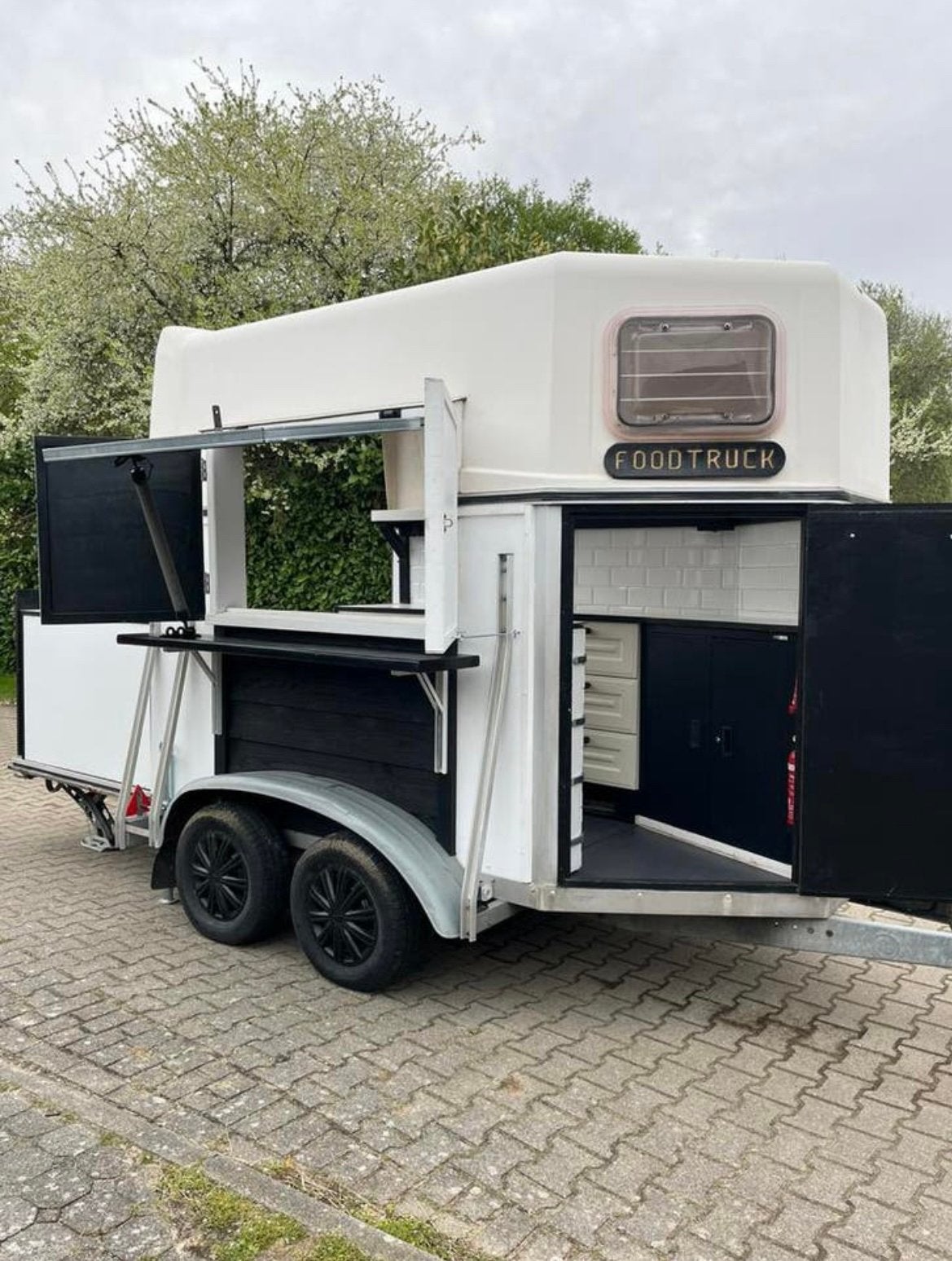 Foodtruck | Foodtrailer | Verkoopwagen | Direct inzerbaar, Ophalen, Zo goed als nieuw, Drums of Percussie