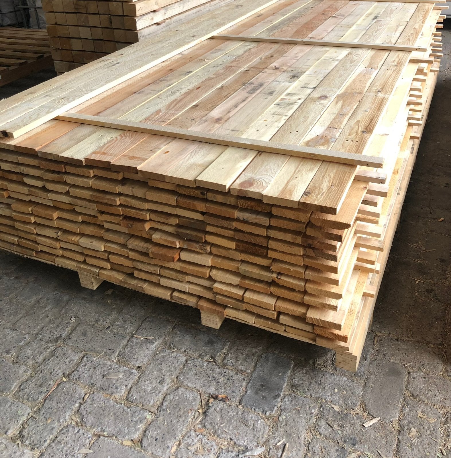 Eenmalig gebruikte planken, Tuin en Terras, Palen, Balken en Planken, Ophalen, Zo goed als nieuw, 250 cm of meer, Planken