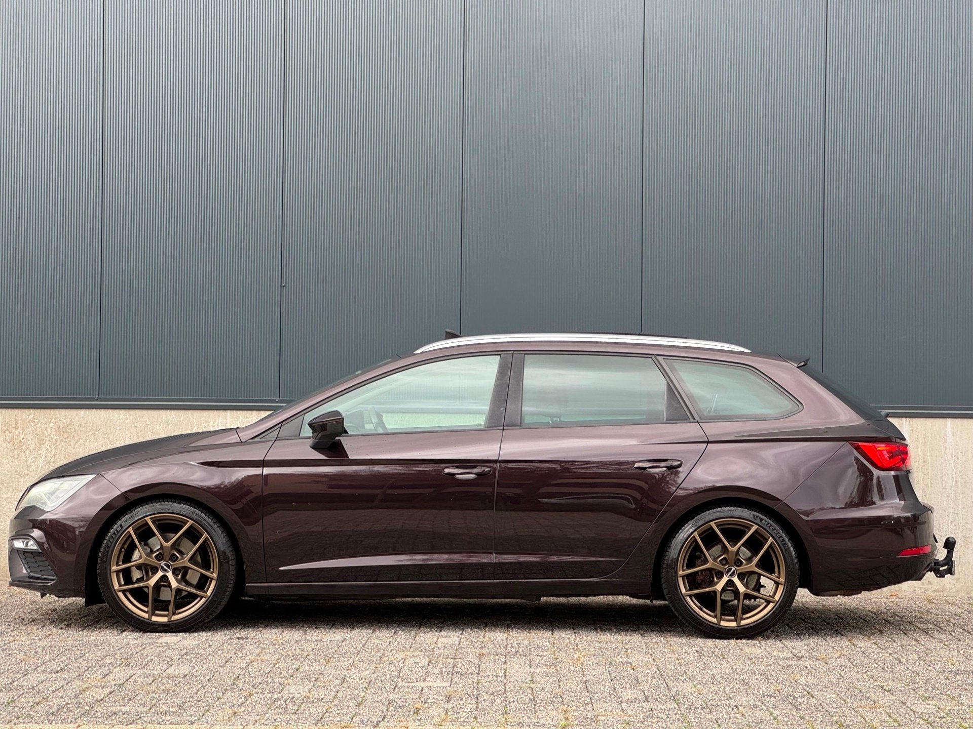 Seat Leon ST 1.8 TSI FR Xcellence|180PK|AUT|PANO|ACC|STOELVE, Auto's, Gebruikt, Leon, Adaptive Cruise Control, 180 pk
