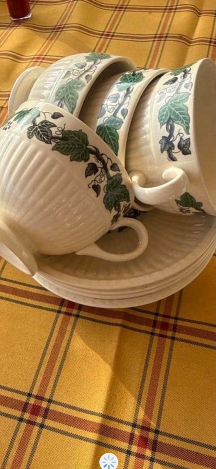 Wedgwood Of Etruria & Barlaston Ivy Leaf Kop en Schotel Set, Antiek en Kunst, Ophalen of Verzenden