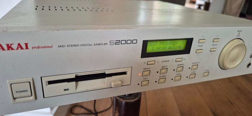 Akai S2000 Sampler - Gaat aan, niet getest, Ophalen, Gebruikt