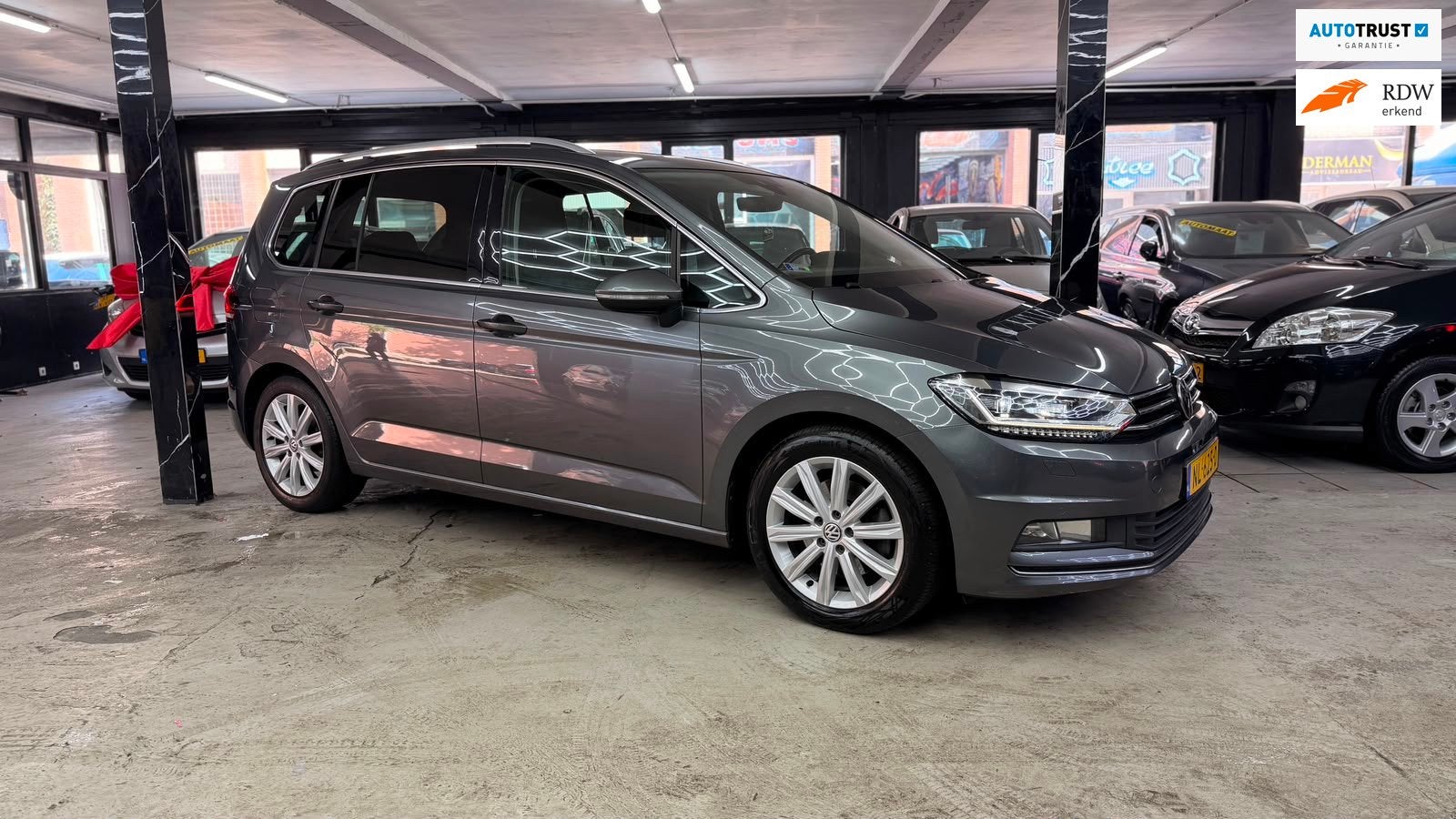 Volkswagen Touran 1.4 TSI Connected Series 7p, Gebruikt, Euro 6, 4 cilinders, 150 pk