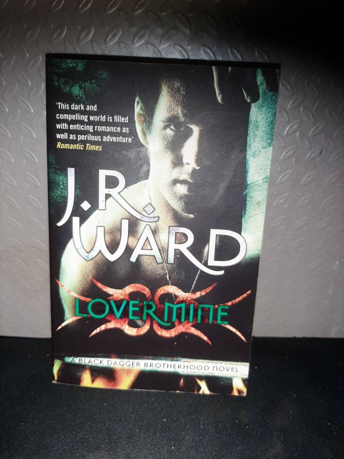 J.R. Ward - Lover Mine (Black Dagger Brotherhood), Ophalen of Verzenden, Gelezen, J.R. Ward, Wereld overig