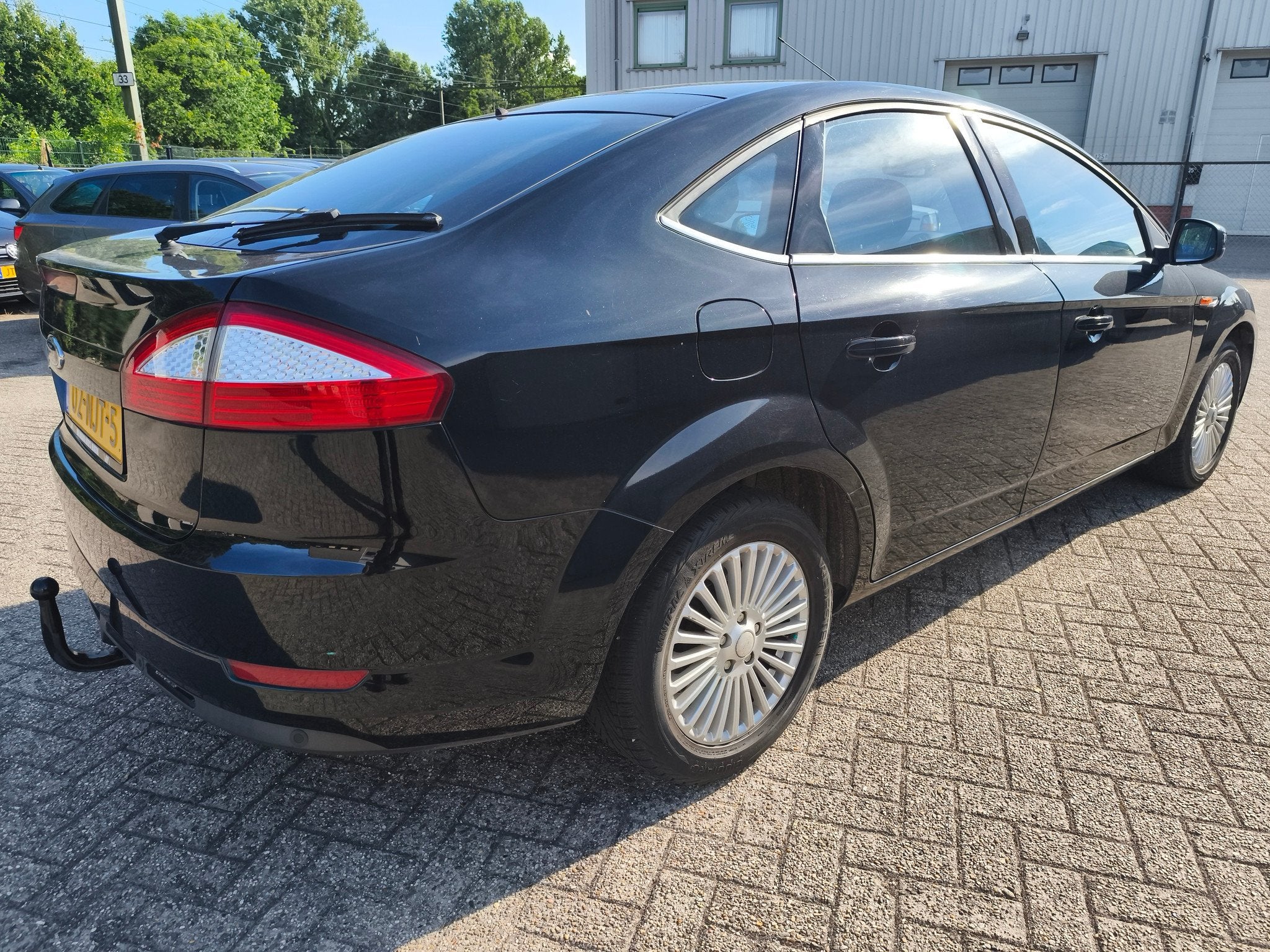 Ford Mondeo 2.0 16V Limited (bj 2010), Gebruikt, 4 cilinders, Zwart, Origineel Nederlands