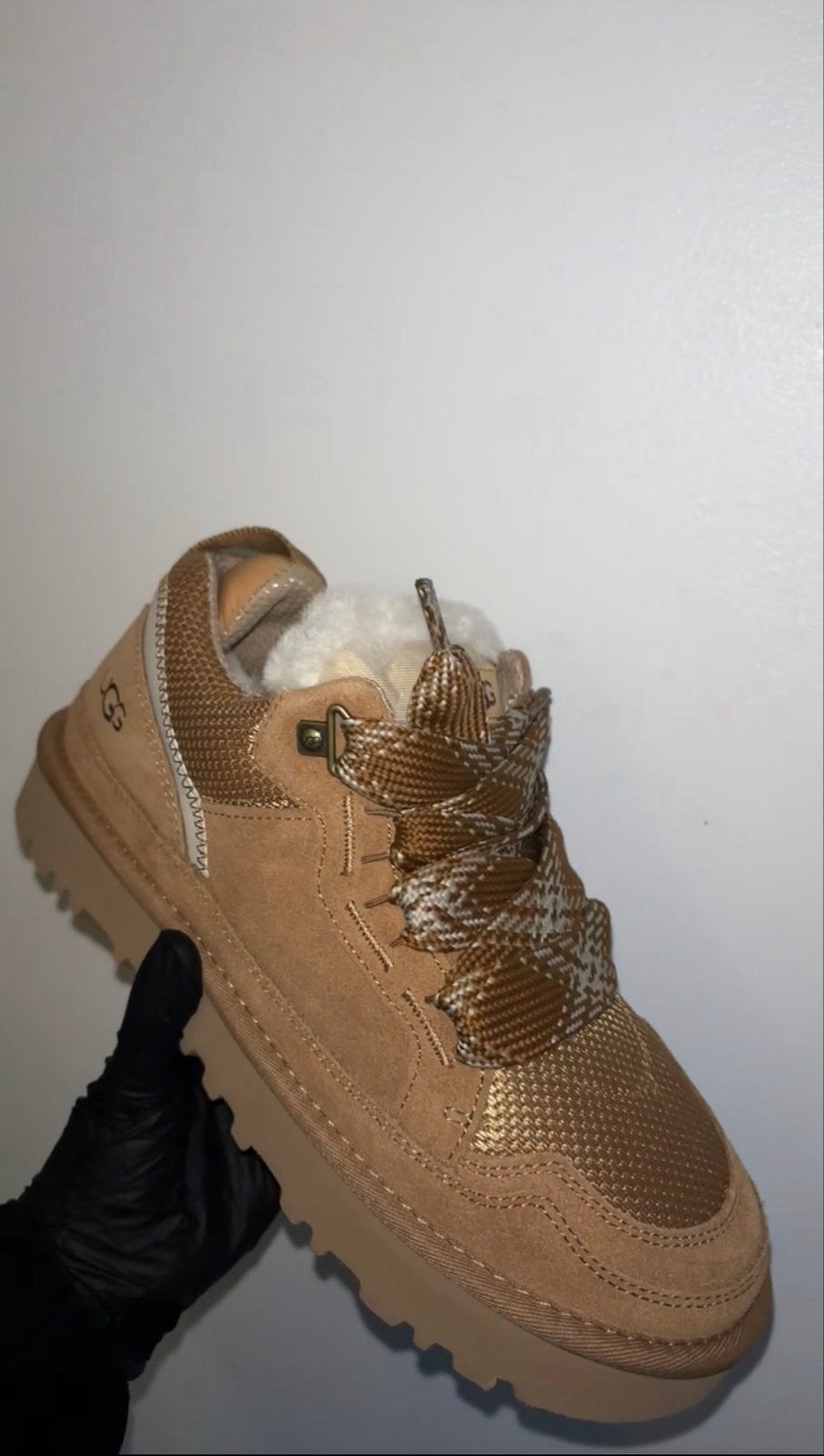 UGG Lowmel Chestnut - Maat 43 (valt kleiner), Ophalen, Nieuw, Bruin, Sneakers of Gympen