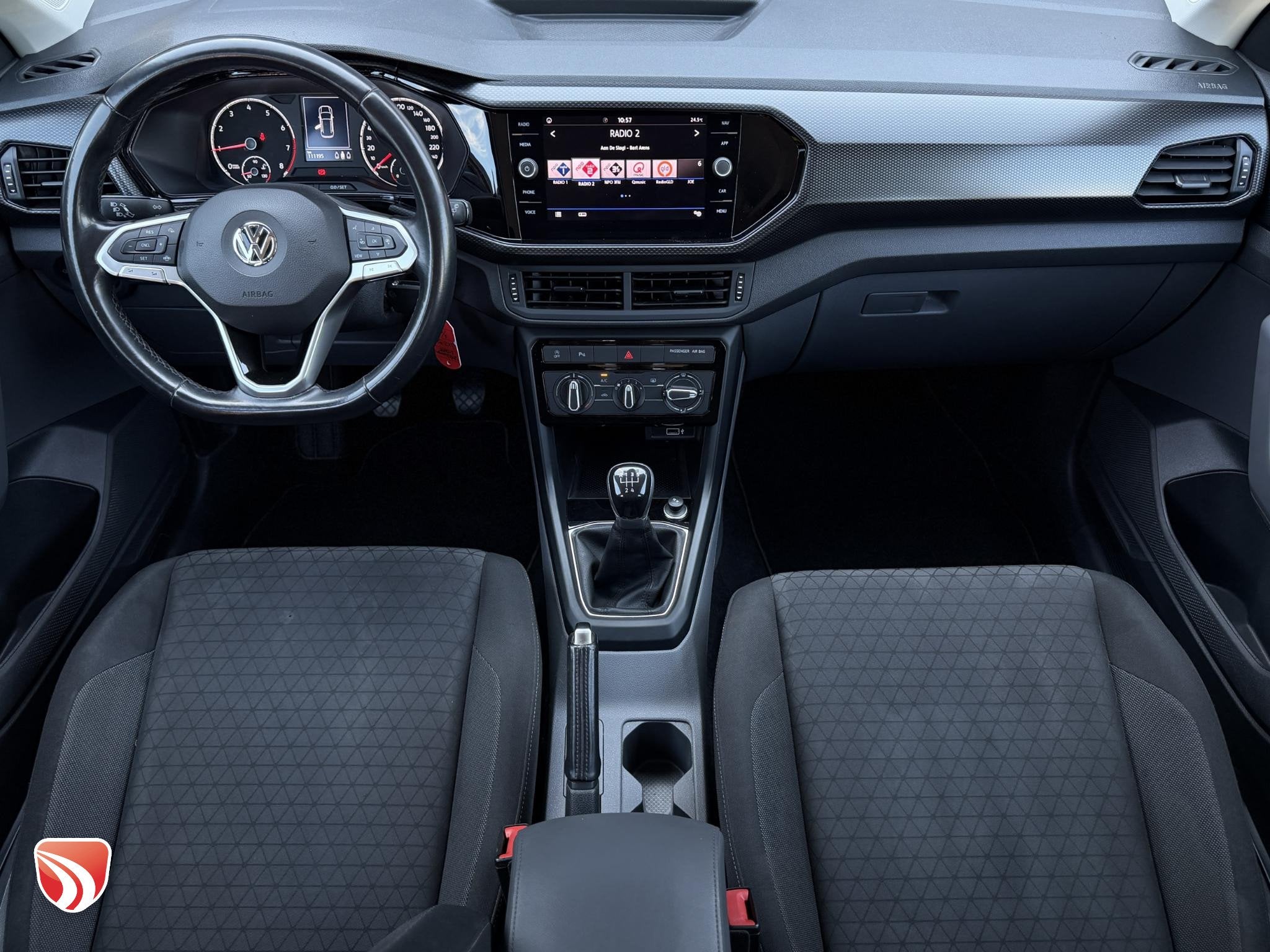 Volkswagen T-Cross 1.0 TSI Life 95pk | Navi | Parkeersensore, Auto's, Voorwielaandrijving, 95 pk, 620 kg, Wit