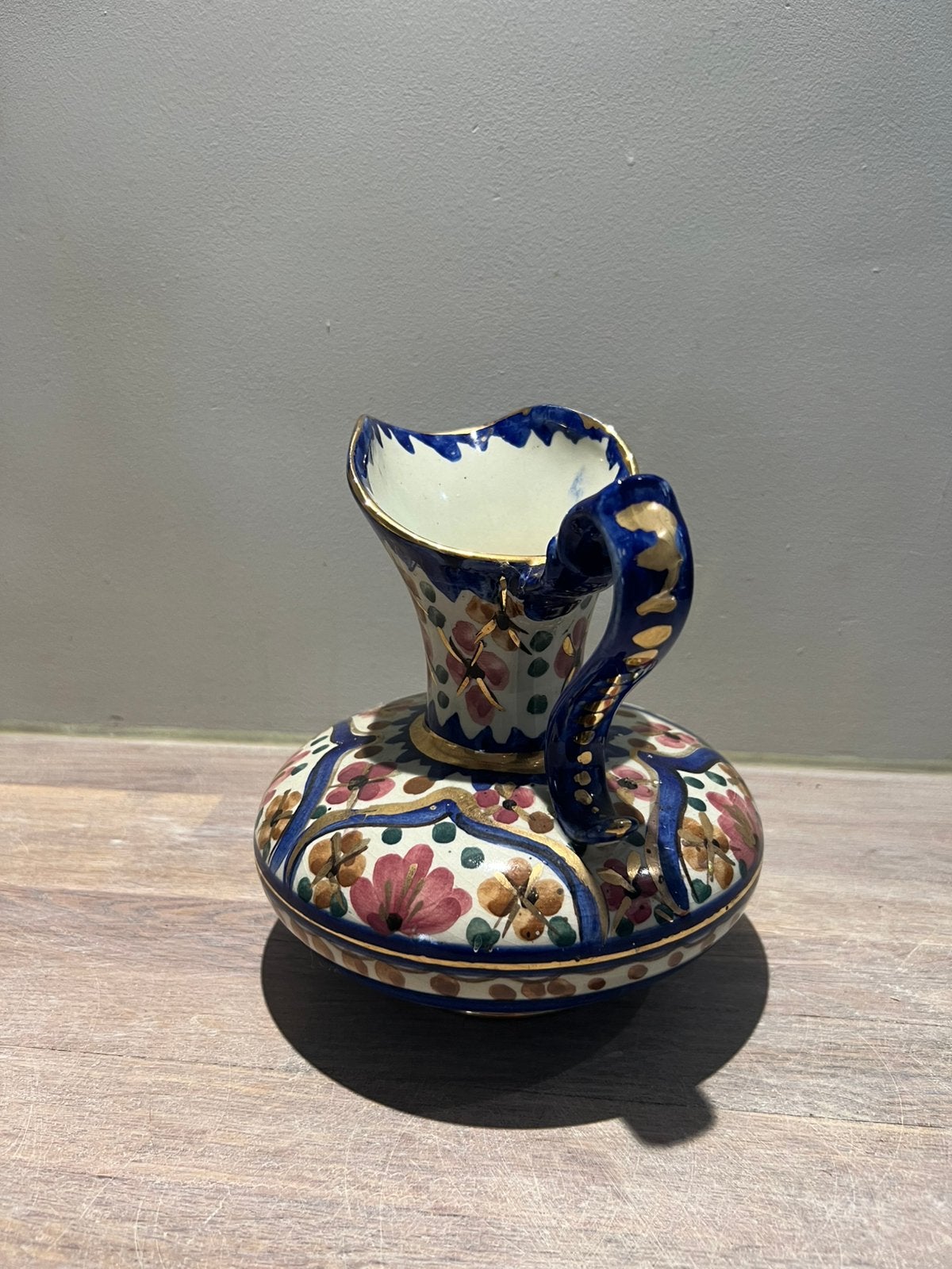 Schenkkan waterkan Majolica 515, Ophalen