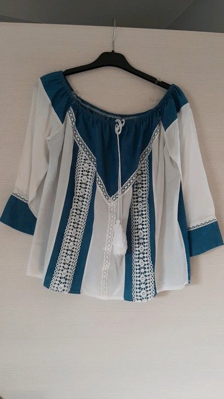 Blouse met driekwarts-mouwen, Maat 38/40 (M), Wit, Ophalen of Verzenden, Onbekend