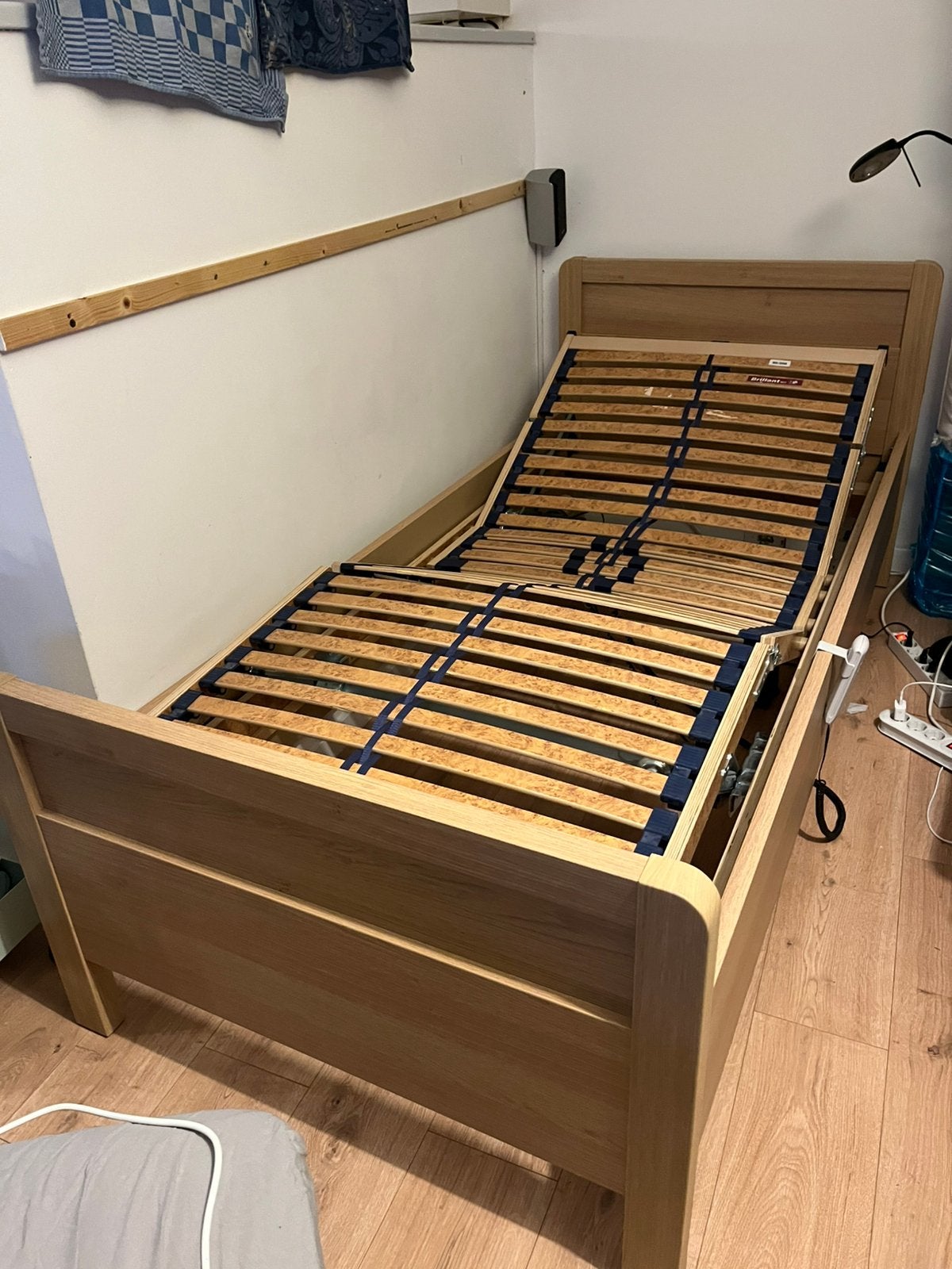 Elektrisch bed, Ophalen of Verzenden, Zo goed als nieuw, Tweepersoons, Hout